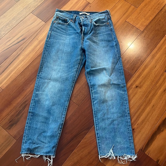 Levi's Denim - Women’s Levi 501 Wedgie Straight Jeans Size 25